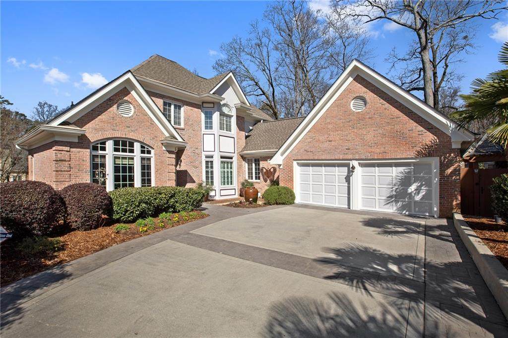 1022 Lenox Crest - Photo 1