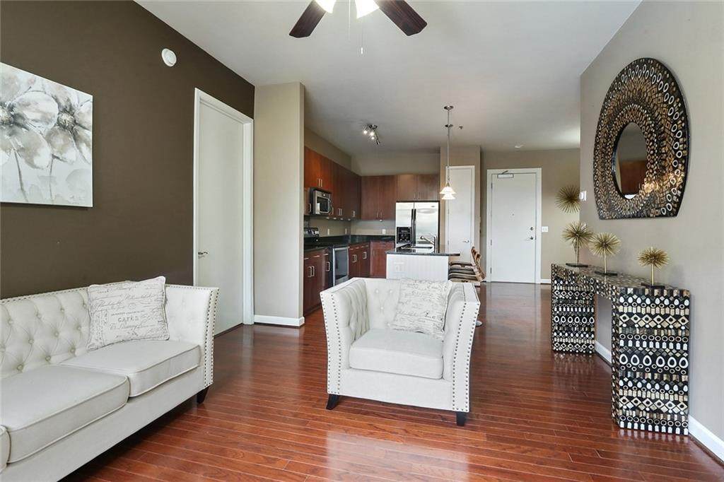 711 Cosmopolitan Drive - Photo 1