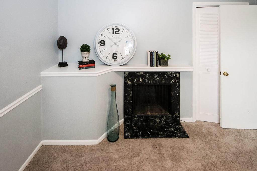 6851 Roswell Road - Photo 1