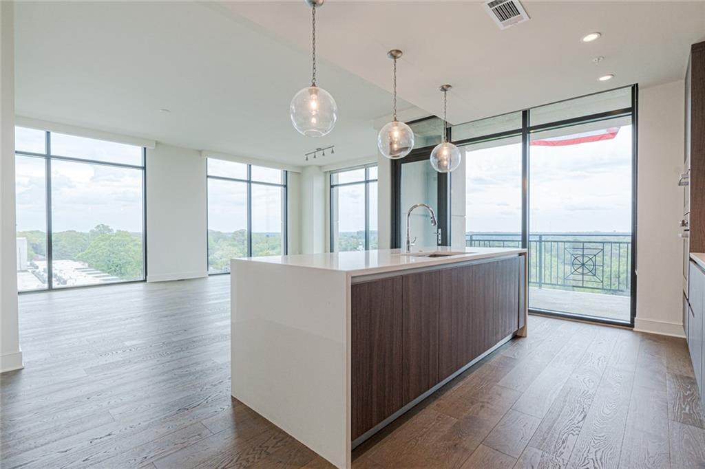 2965 Peachtree Road - Photo 1