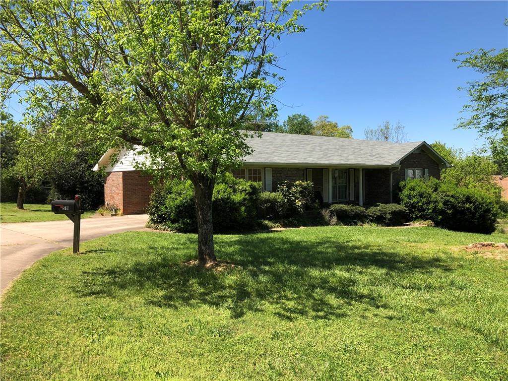 511 Veterans Memorial Boulevard - Photo 1