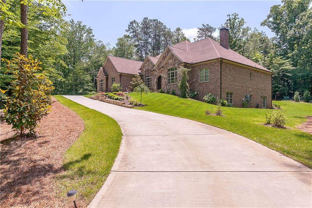 105 Creekview Crossing - Photo 1
