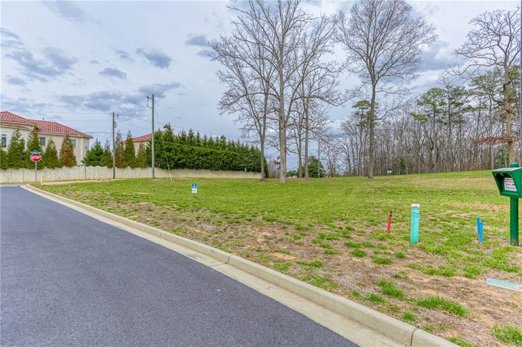 2282 Pan Am Lane - Photo 1