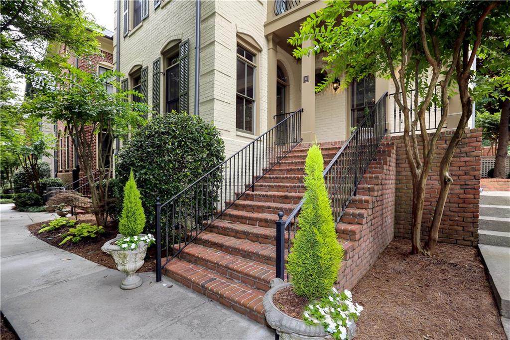 3127 Lenox Road - Photo 1