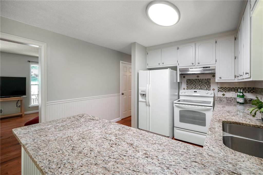 511 Valley Creek Road - Photo 1