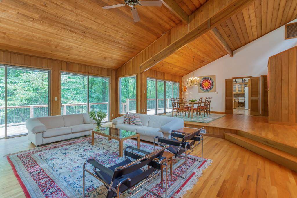 285 Heards Ferry Road - Photo 1