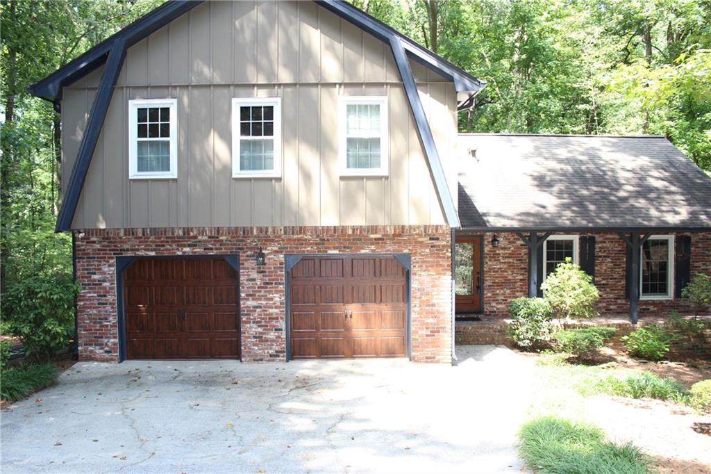 1695 Bainbridge Way - Photo 1