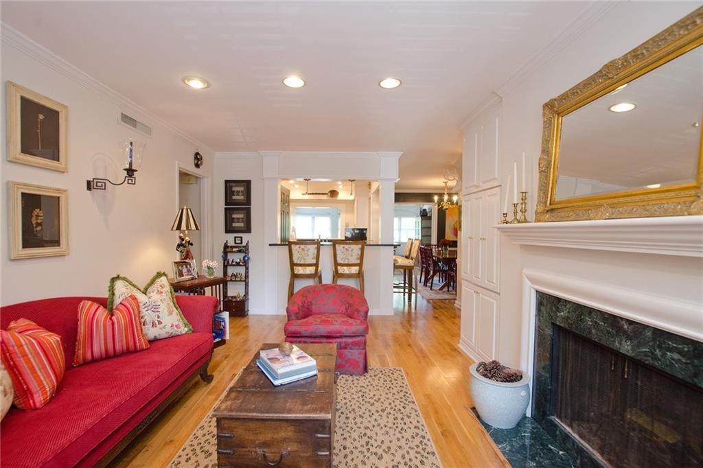 15 Chaumont Square - Photo 1