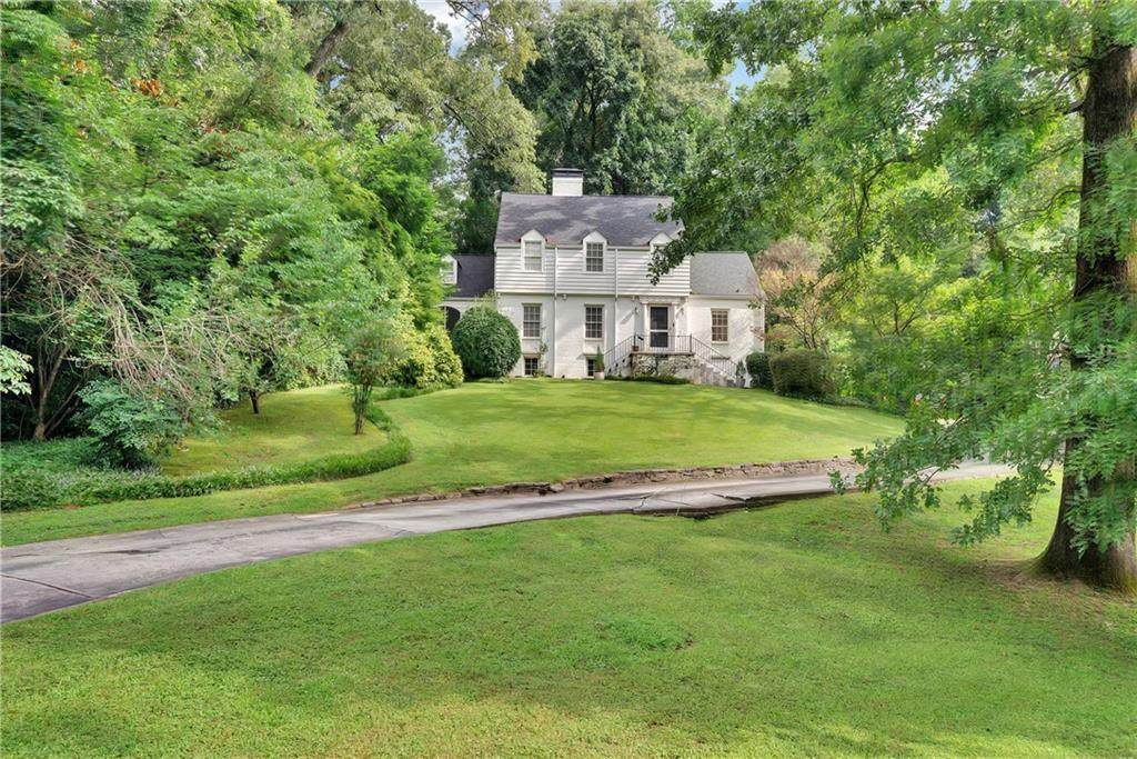 366 Brentwood Drive - Photo 1