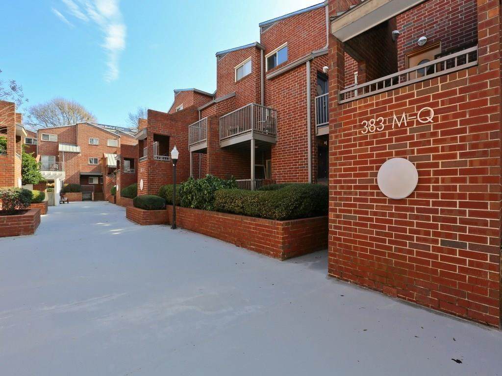 383 Ralph Mcgill Boulevard - Photo 1