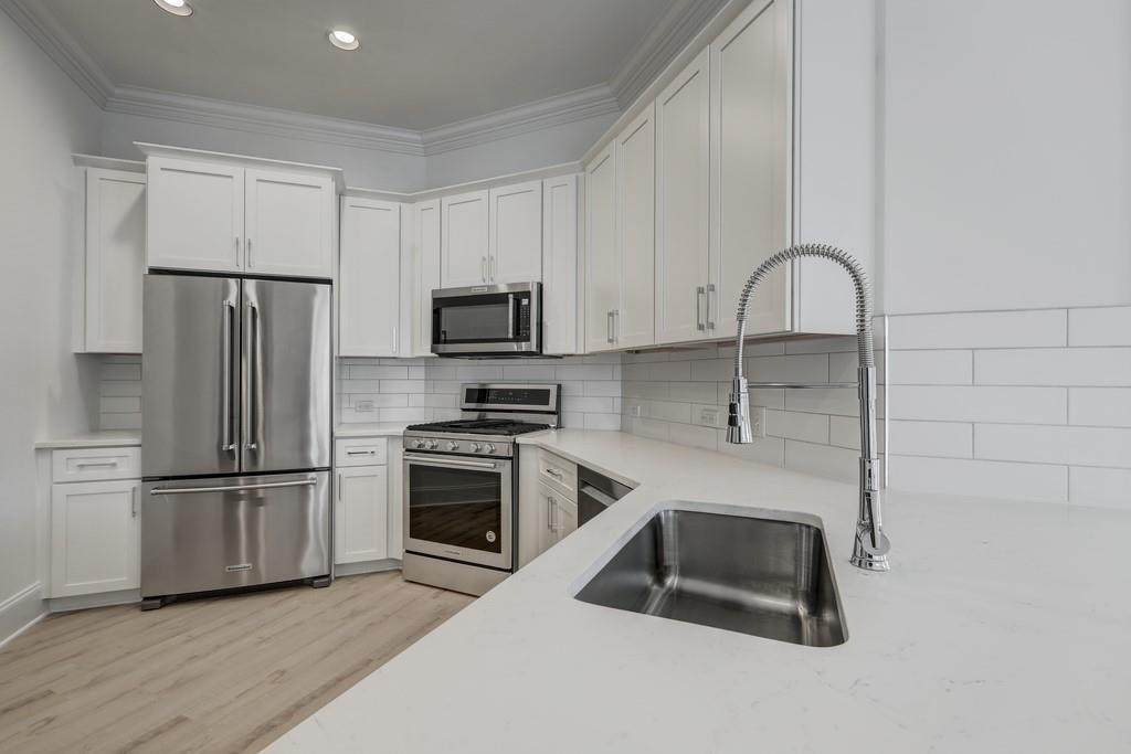 625 Piedmont Avenue - Photo 1