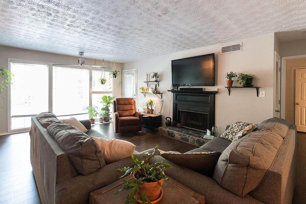 1606 Country Park Drive - Photo 1
