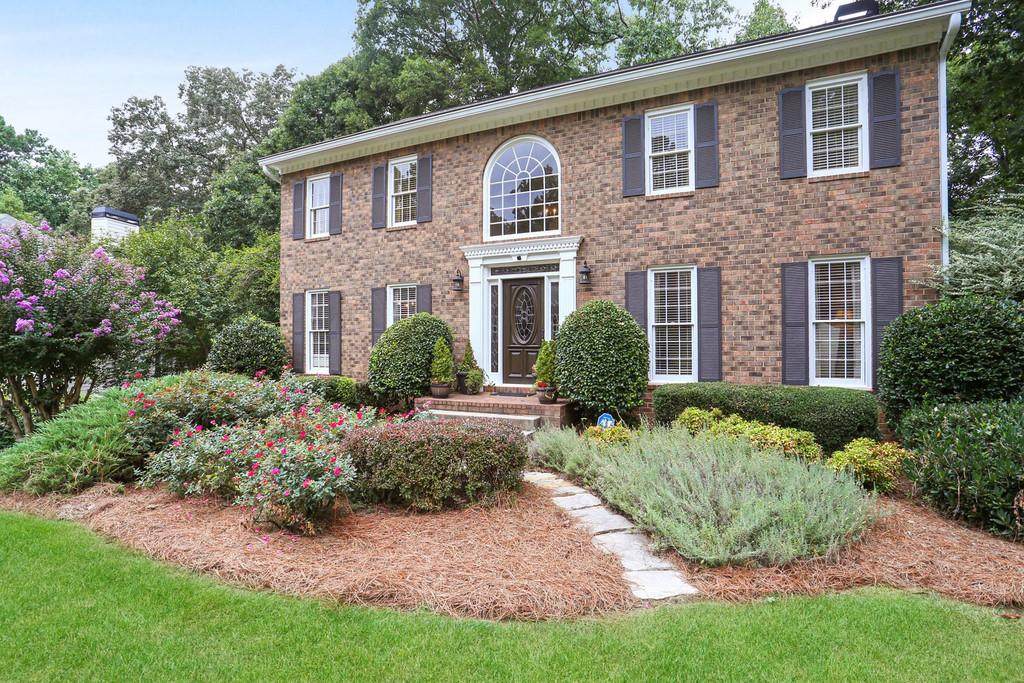 415 Ridgewood Way - Photo 1