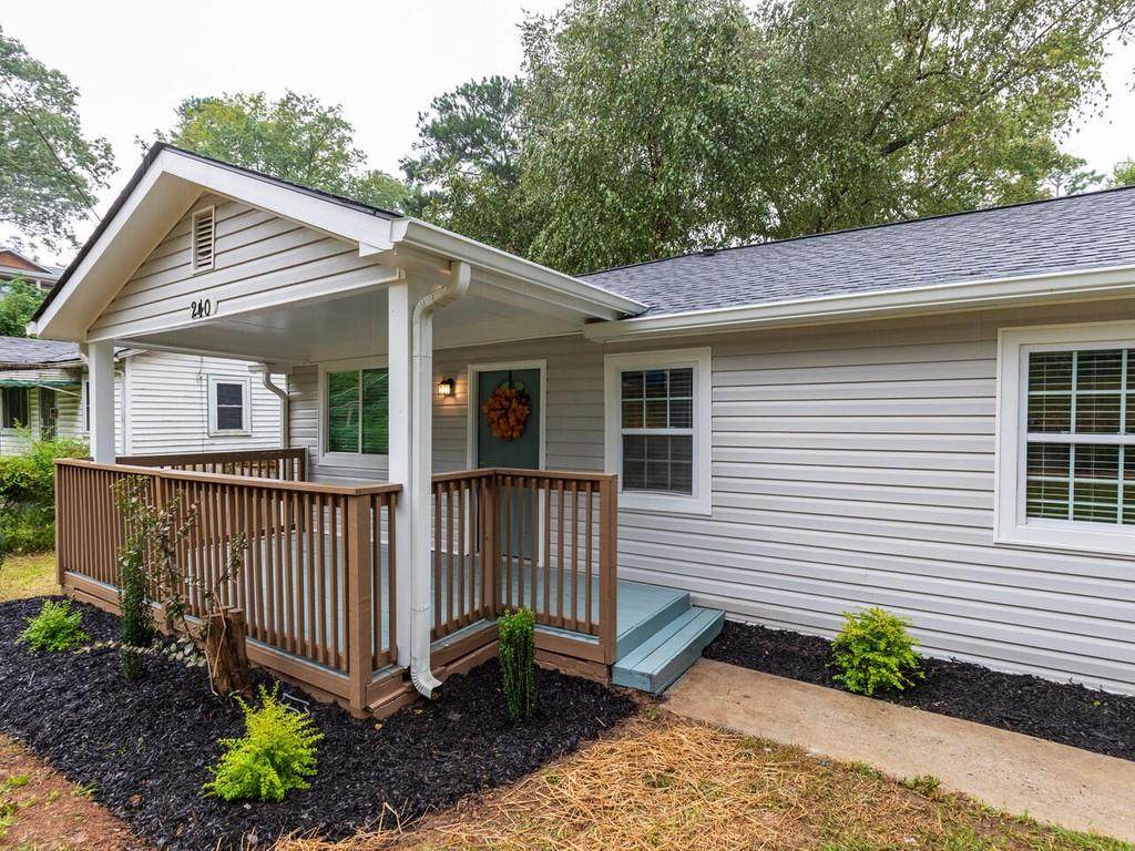 240 Tiger Flowers Circle - Photo 1