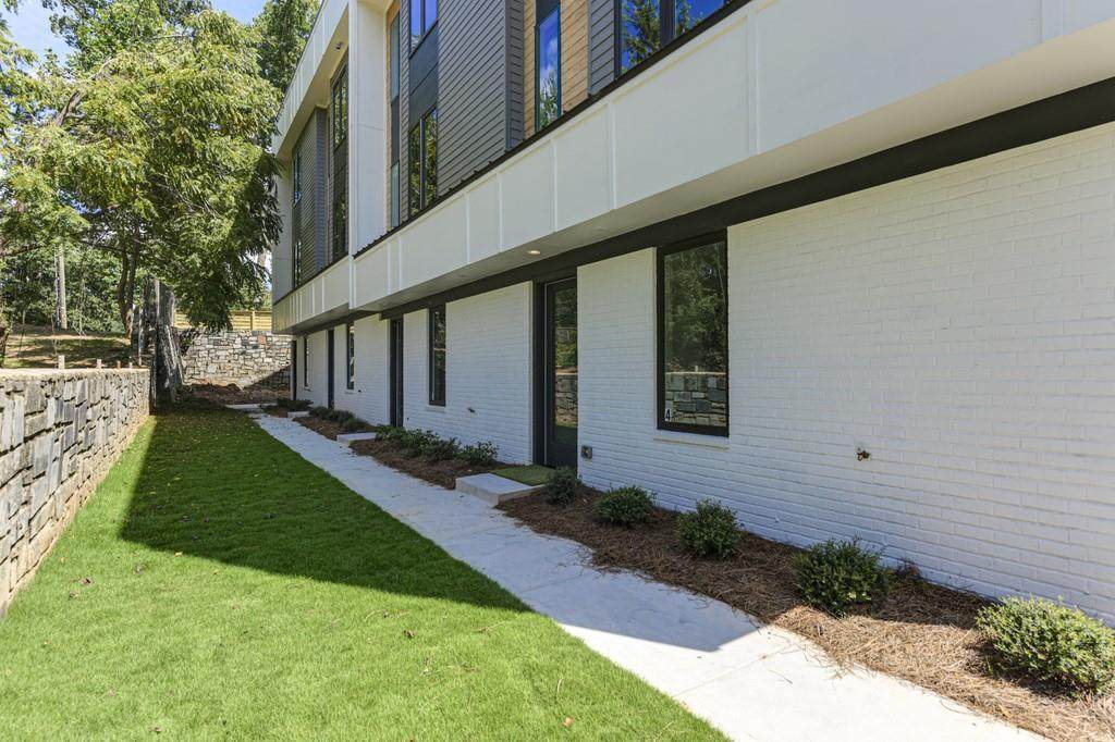 2424 Memorial Drive - Photo 1