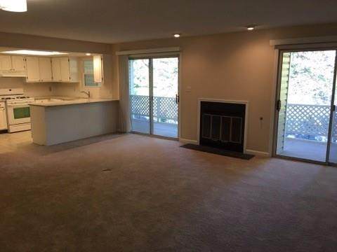 13 Sutton Place - Photo 1