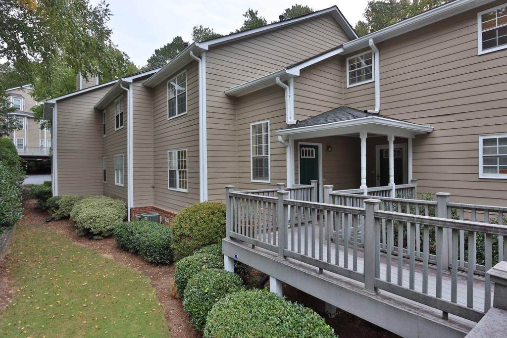 4451 Pineridge Circle - Photo 1