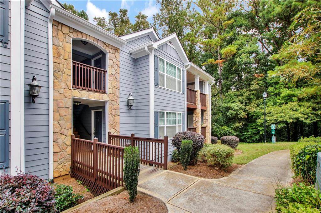 706 Madison Lane - Photo 1