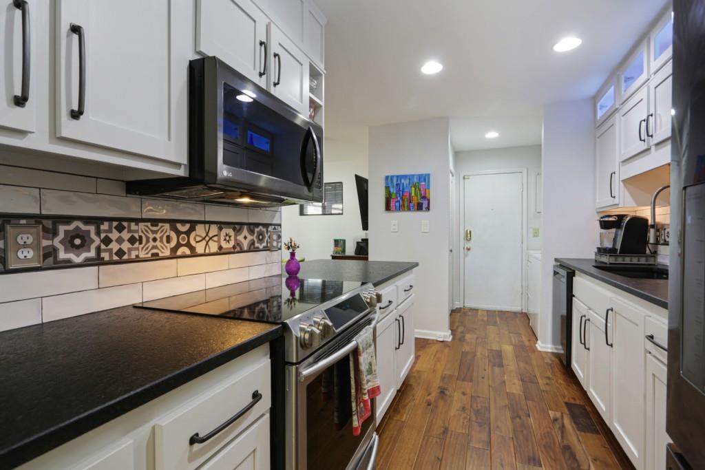 84 Forrest Place - Photo 1