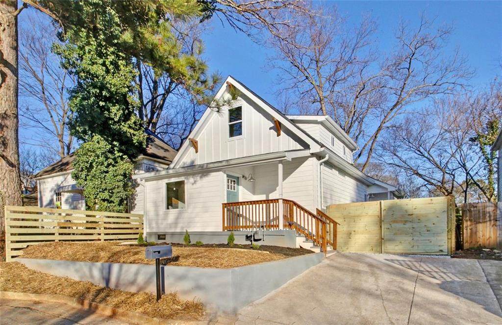 1046 Liman Avenue - Photo 1