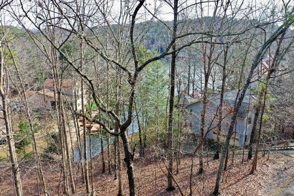 146 Lakeview Circle - Photo 1