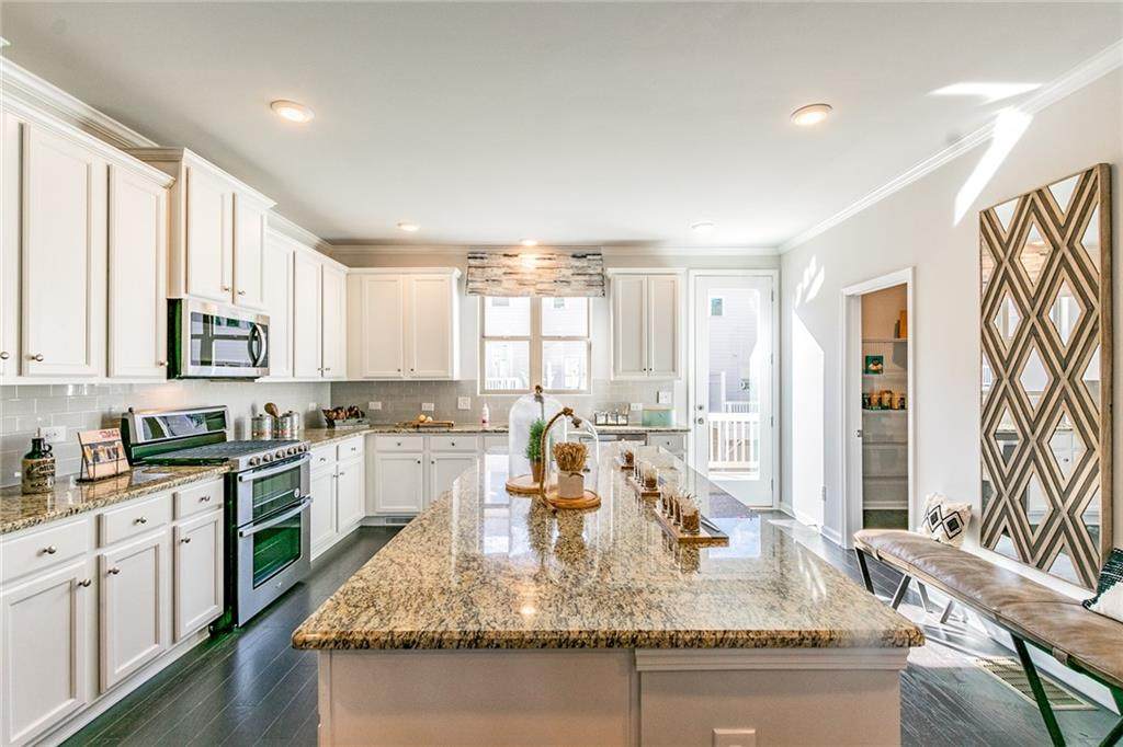 2524 Great Silver Fir Alley - Photo 1