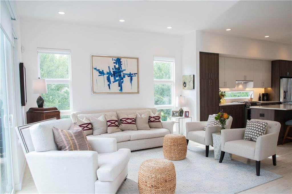 1463 La France Street - Photo 1
