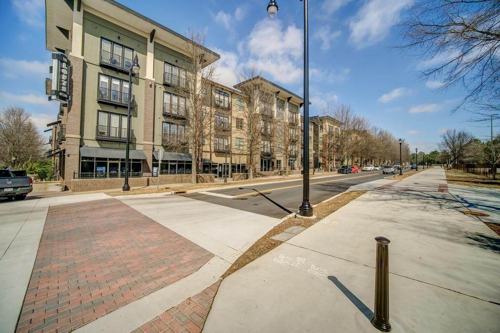 5300 Peachtree Road - Photo 1