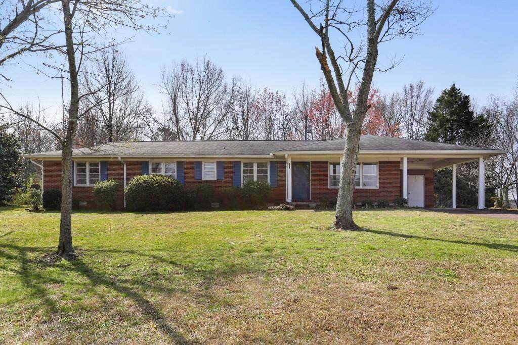 524 Dan Waters Road - Photo 1