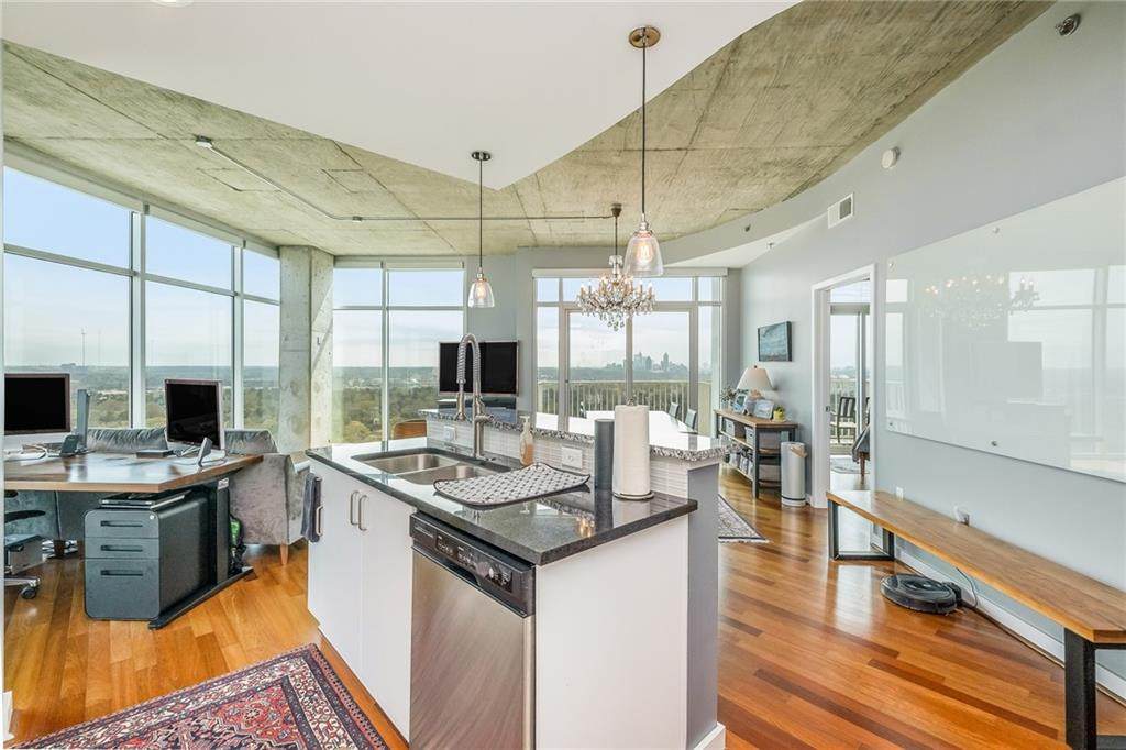 250 Pharr Road - Photo 1