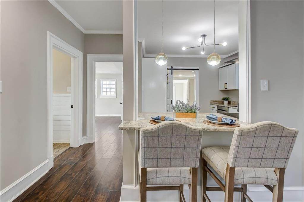1010 37th Street - Photo 1