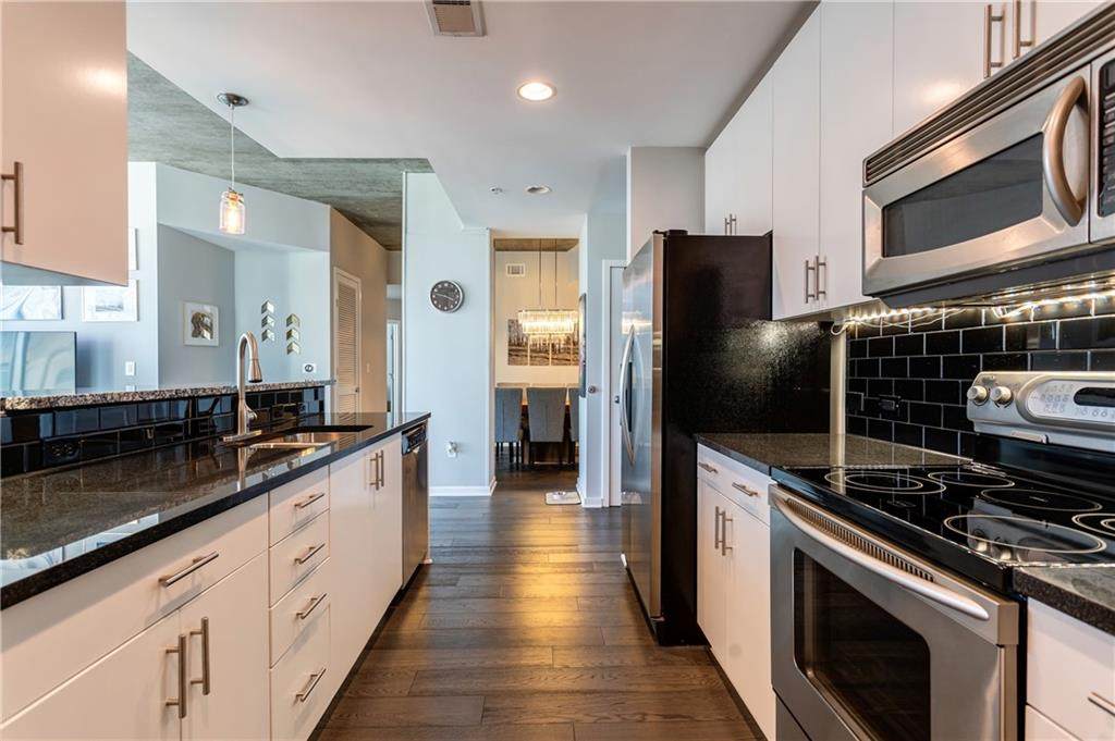 860 Peachtree Street - Photo 1