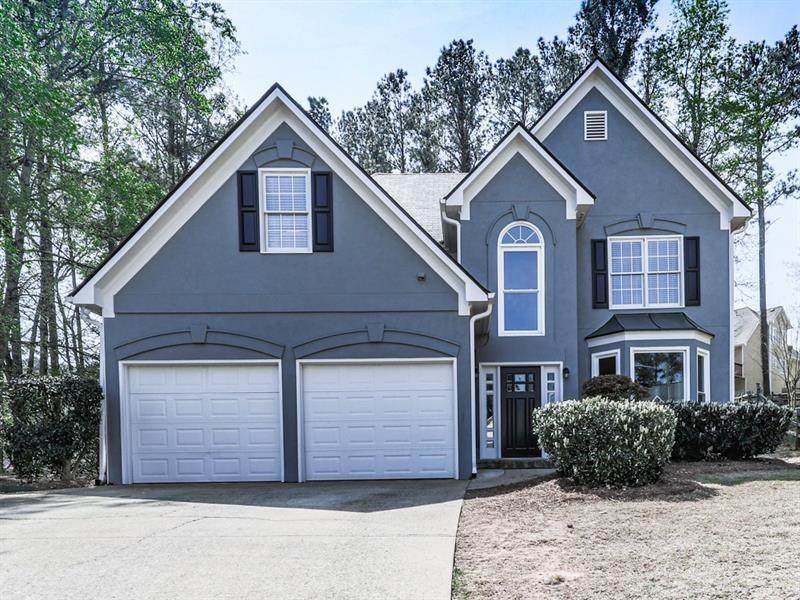 633 Overhill Drive - Photo 1