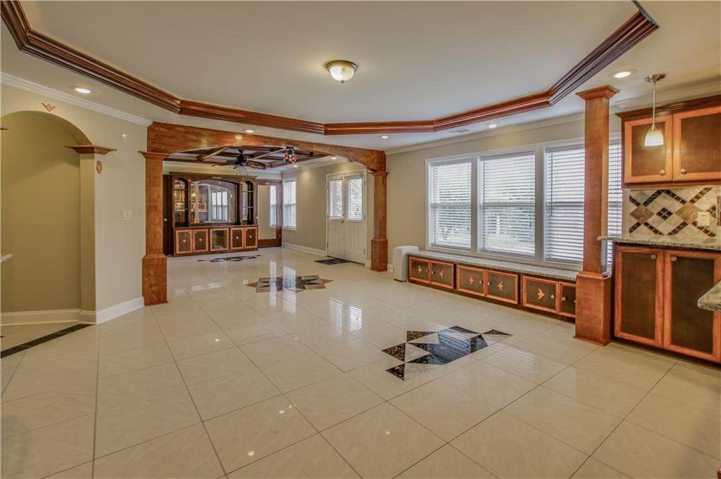 316 Ashbrook Boulevard - Photo 1