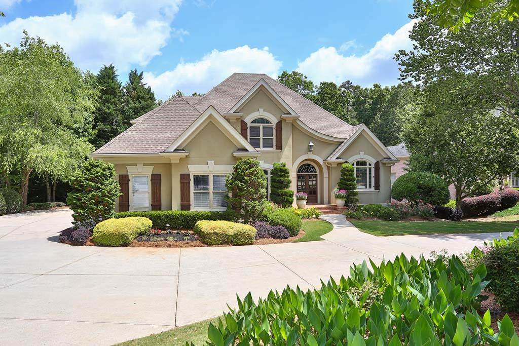 7070 Laurel Oak Drive - Photo 1