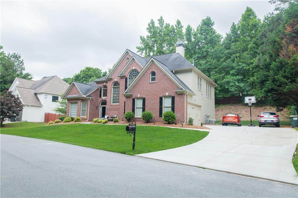 3040 Lakeside Court - Photo 1