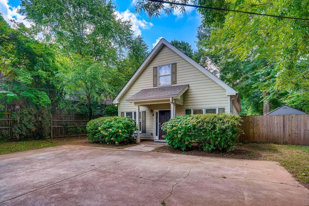 2089 College Avenue - Photo 1