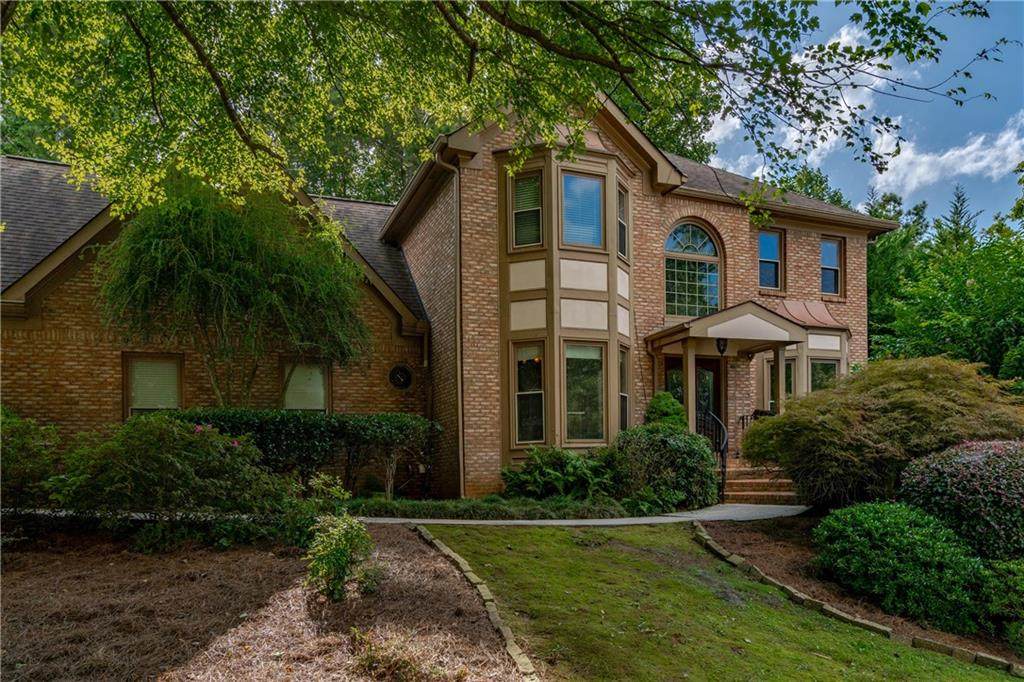 166 Colonial Drive - Photo 1
