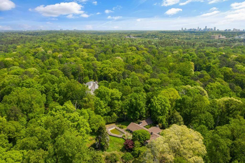 2518 Wesley Road - Photo 1