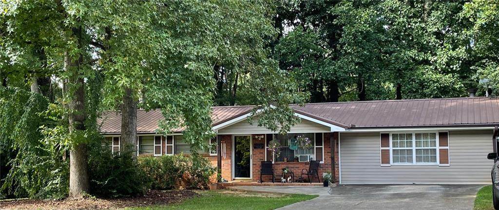 6149 Lullwater Drive - Photo 1