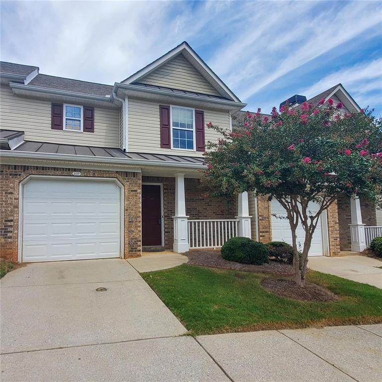 237 Fox Creek Boulevard - Photo 1