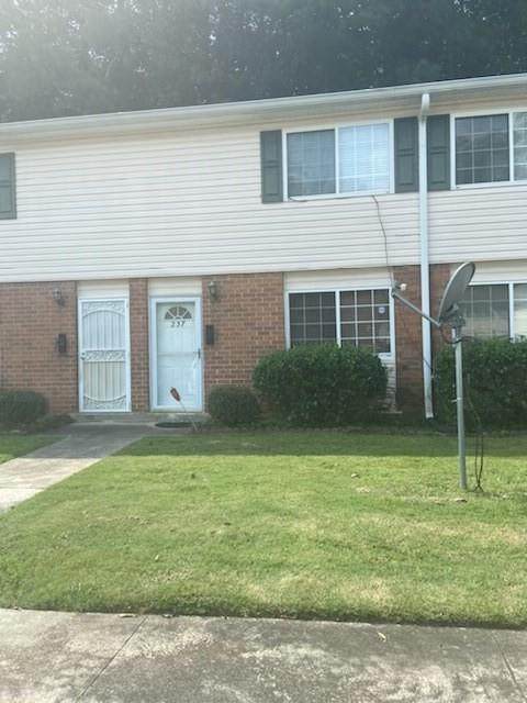 405 Fairburn Road - Photo 1