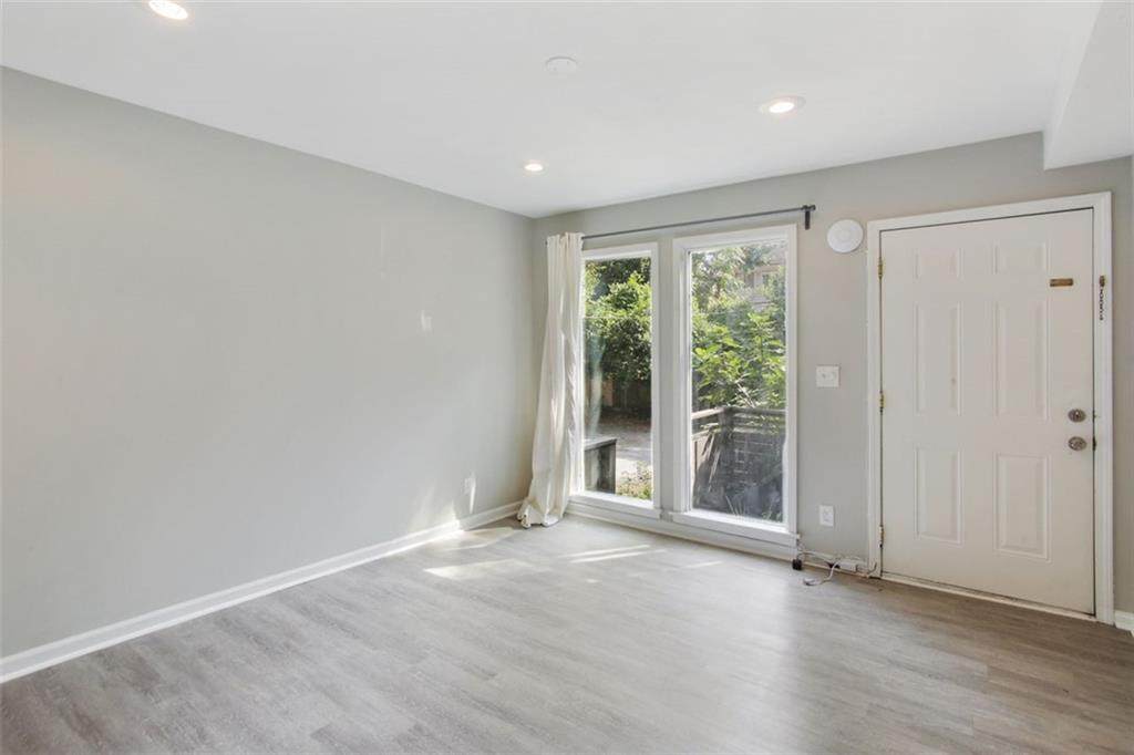 693 Myrtle Street - Photo 1