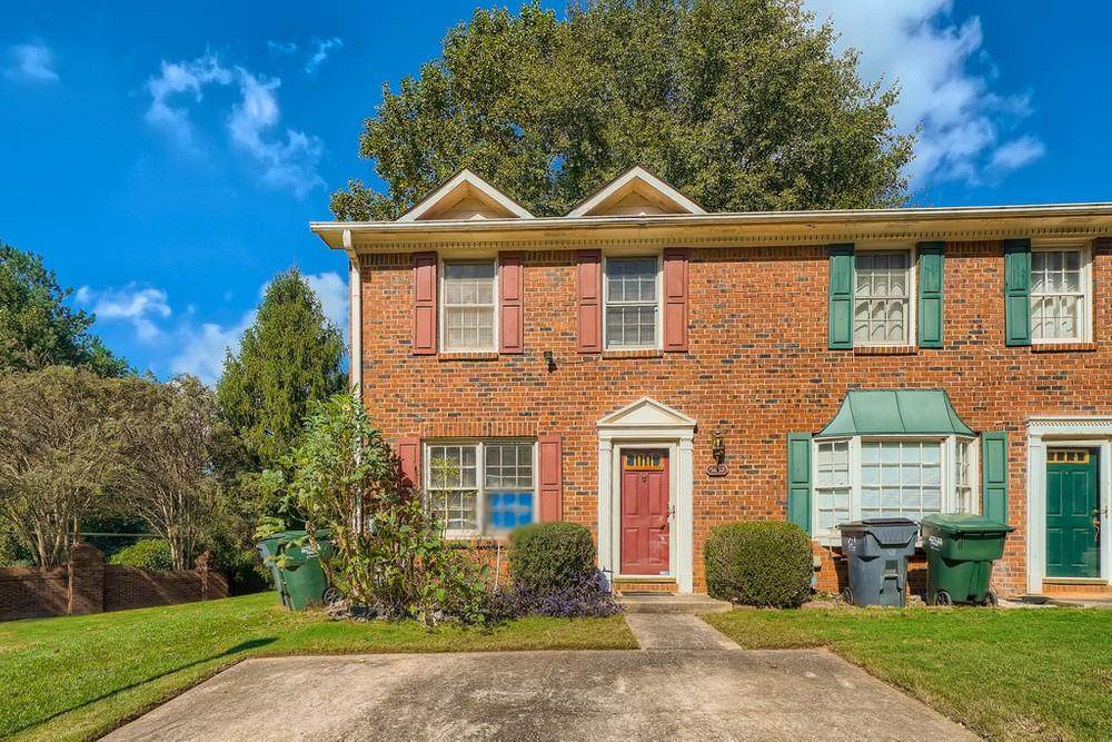5657 Executive Way - Photo 1