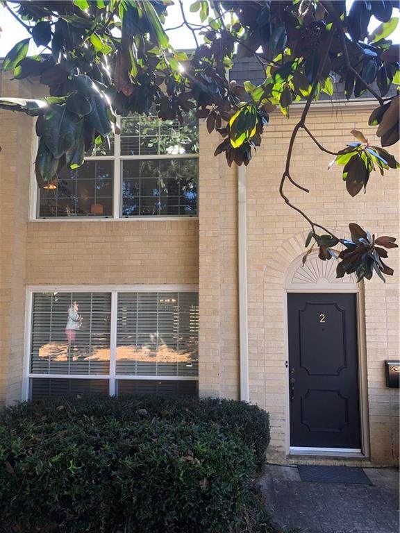 5400 Roswell Road - Photo 1