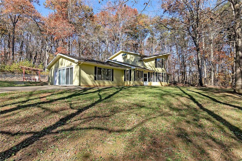 183 Clayton Trail - Photo 1