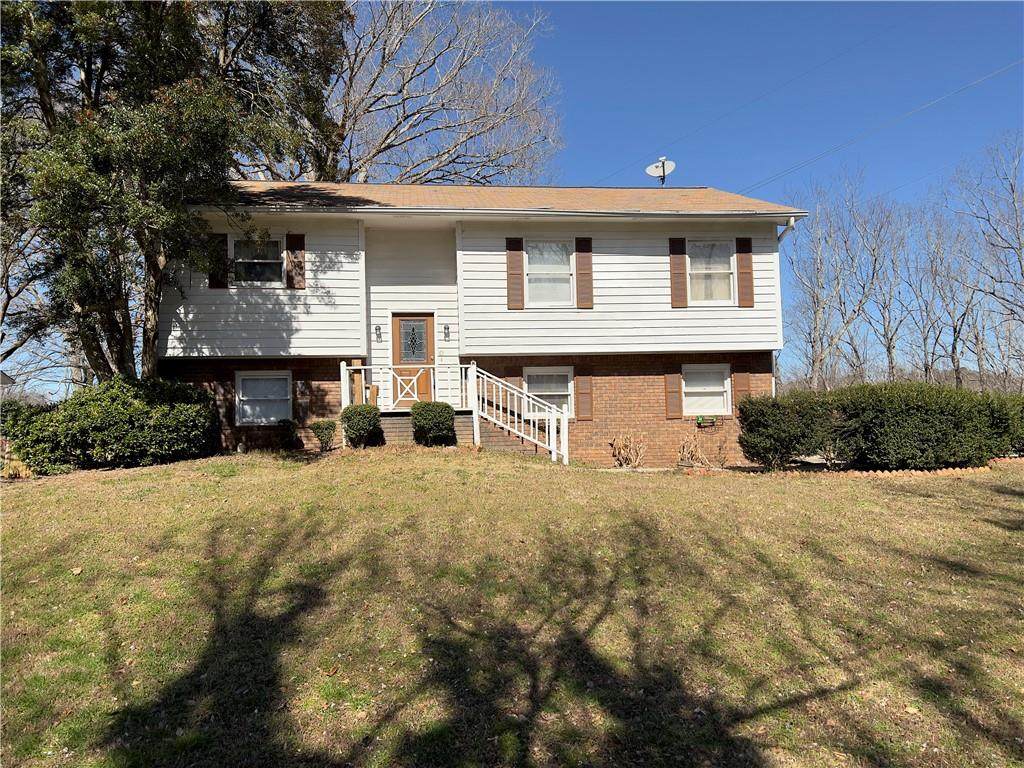 800 Hillside Drive - Photo 1