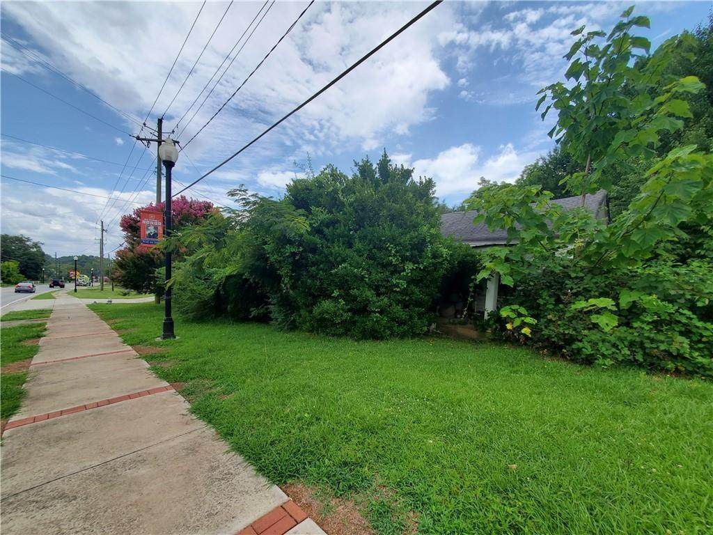 3863 Holly Springs Parkway - Photo 1