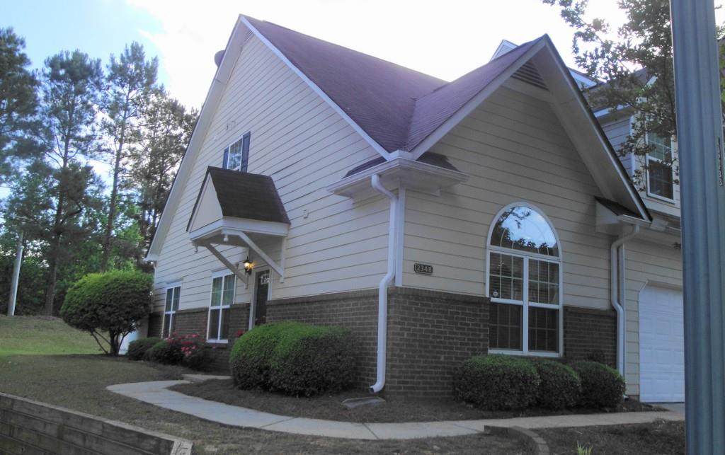 2348 Suwanee Pointe Drive - Photo 1
