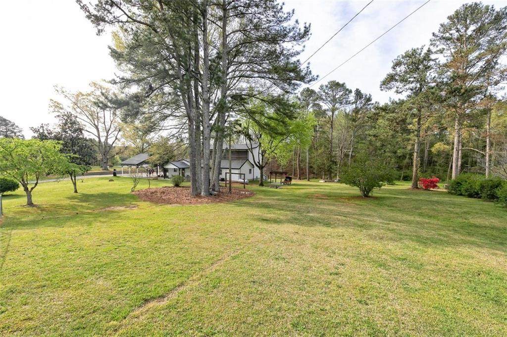 112 York Circle - Photo 1